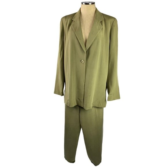 Large Moda Seta by Sandra King Women's Sage Green Pant Suit 2 Piece - Picture 4 of 10